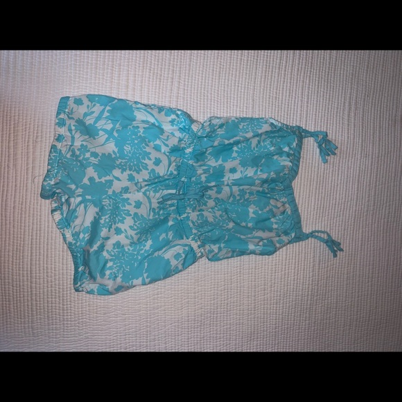 Two Gap Rompers - Picture 2 of 8